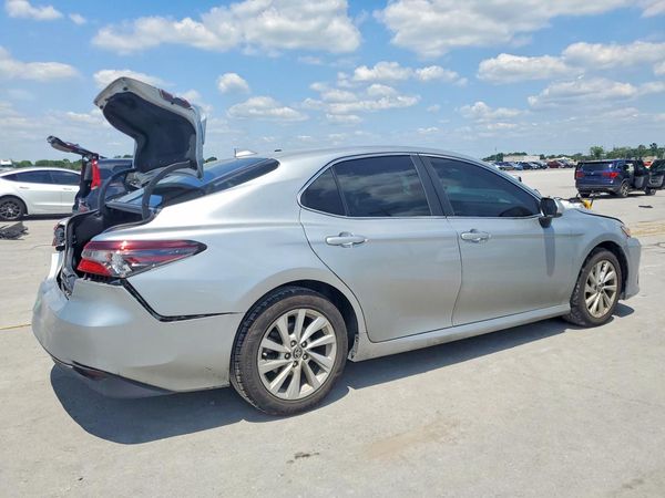 2022 TOYOTA CAMRY