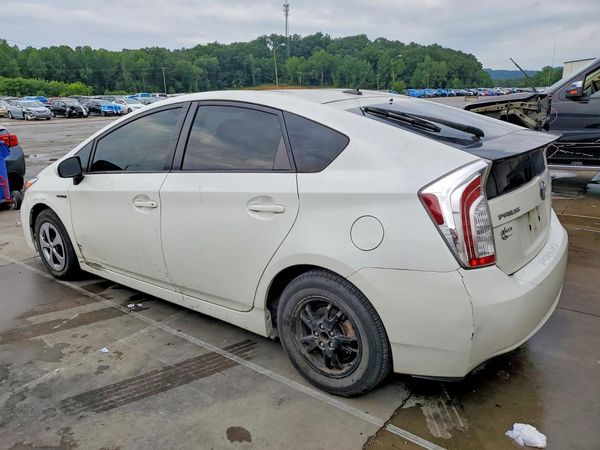 2013 TOYOTA PRIUS