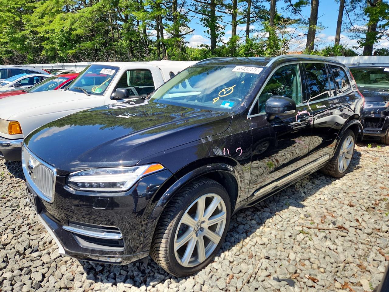 2016 VOLVO XC90