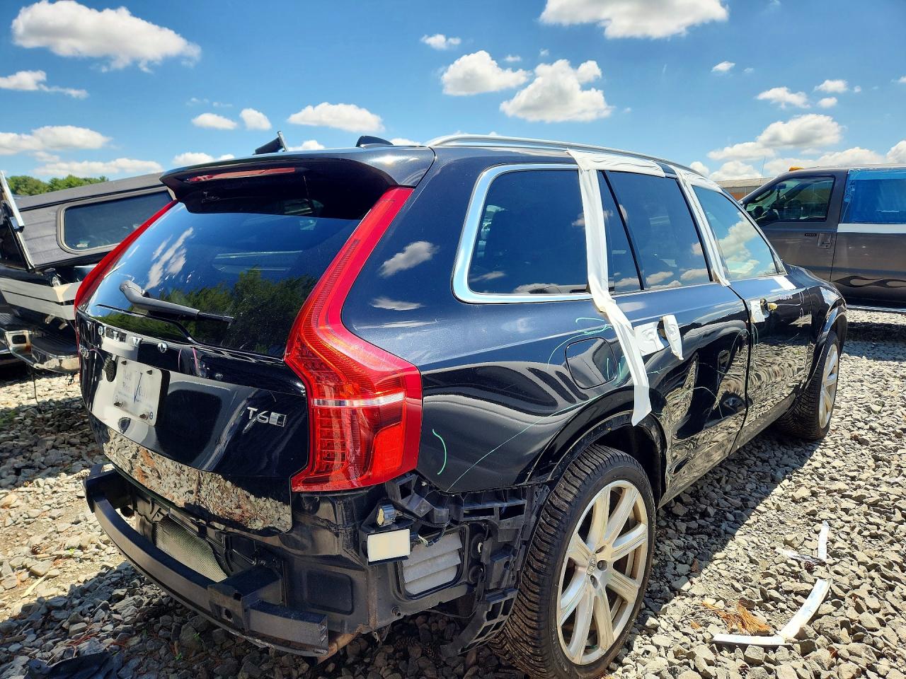 2016 VOLVO XC90