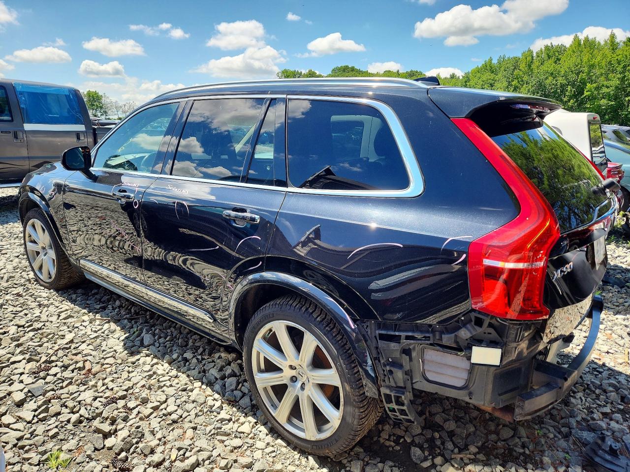 2016 VOLVO XC90