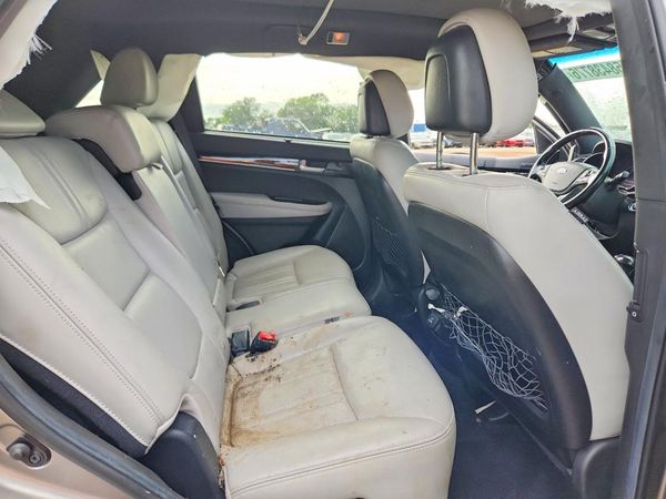2015 KIA SORENTO TOP