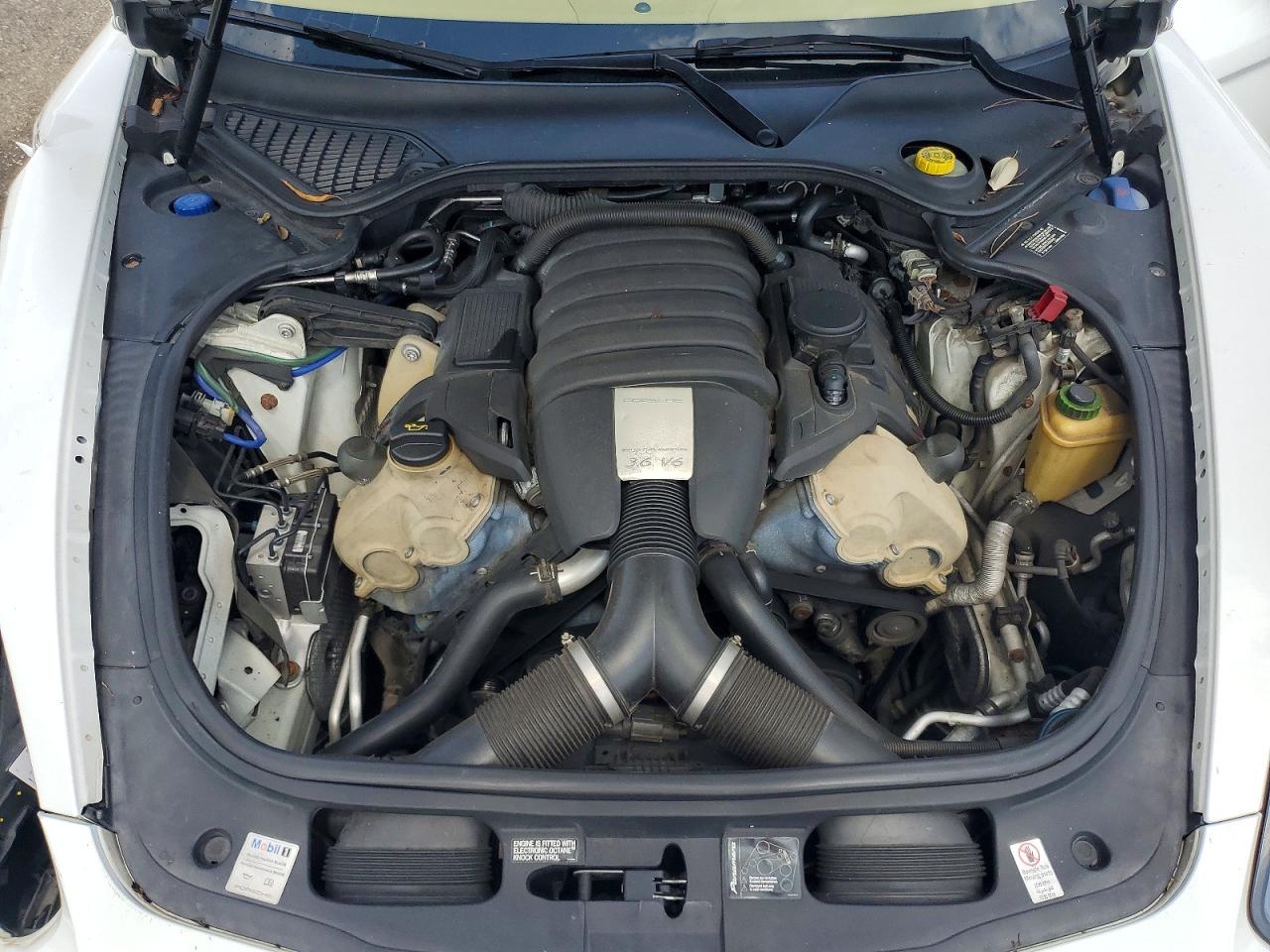 2014 PORSCHE PANAMERA Base (2WD), 4 (4WD)