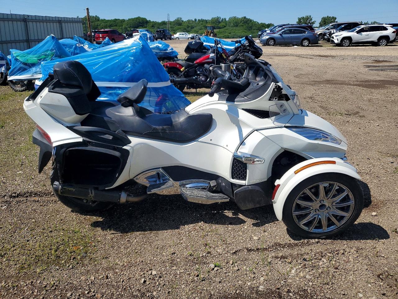2014 CAN-AM SPYDER ROADSTER