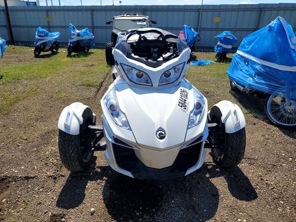 2014 CAN-AM SPYDER ROADSTER