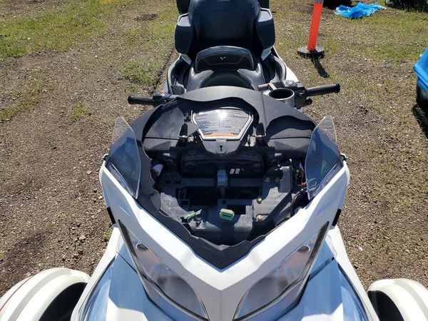 2014 CAN-AM SPYDER ROADSTER