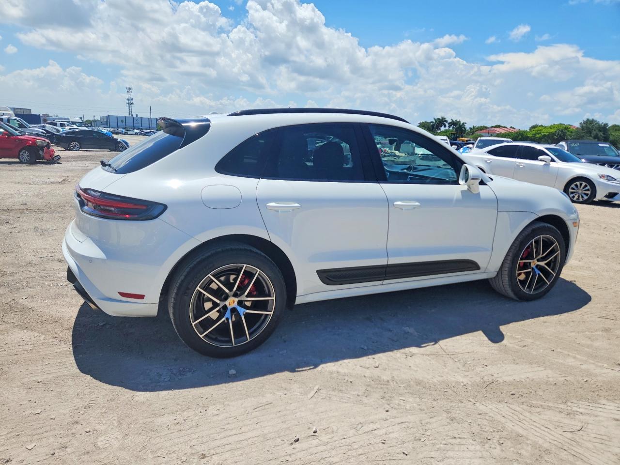 2022 PORSCHE MACAN S
