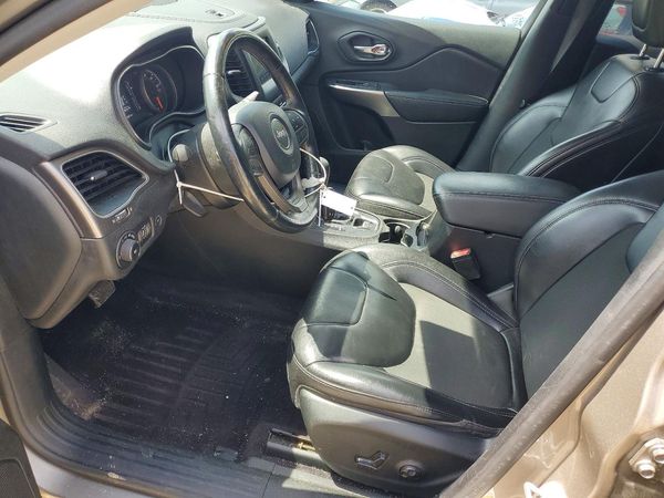 2019 JEEP CHEROKEE LATITUDE PLUS 4X4