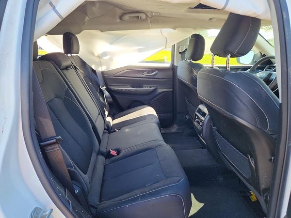 2024 JEEP GRAND CHEROKEE LAREDO 4X4
