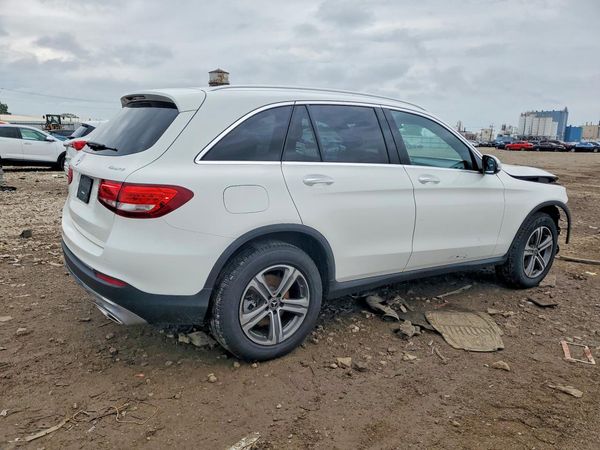 2018 MERCEDES-BENZ GLC GLC 300-4M