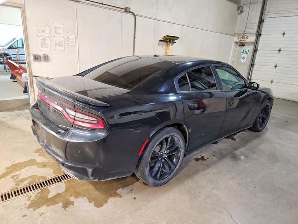 2018 DODGE CHARGER SXT