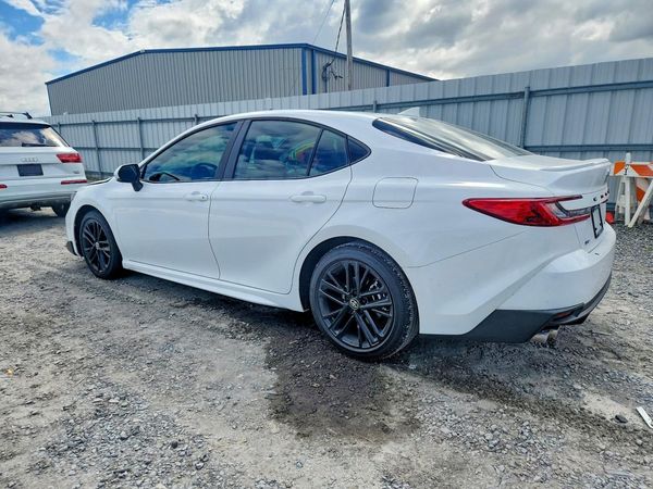 2026 TOYOTA CAMRY