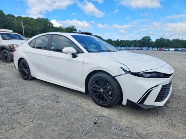2026 TOYOTA CAMRY