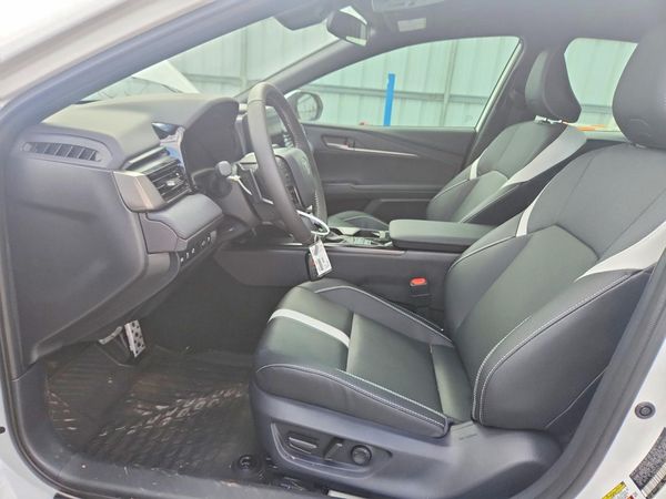 2026 TOYOTA CAMRY