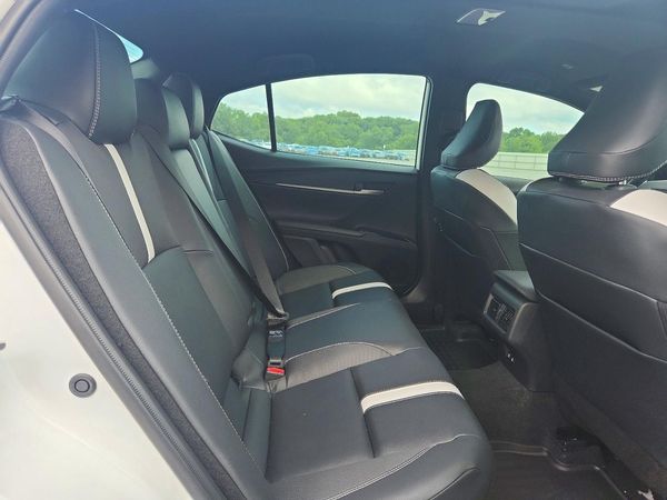 2026 TOYOTA CAMRY