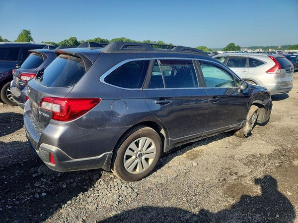 2018 SUBARU OUTBACK Premium