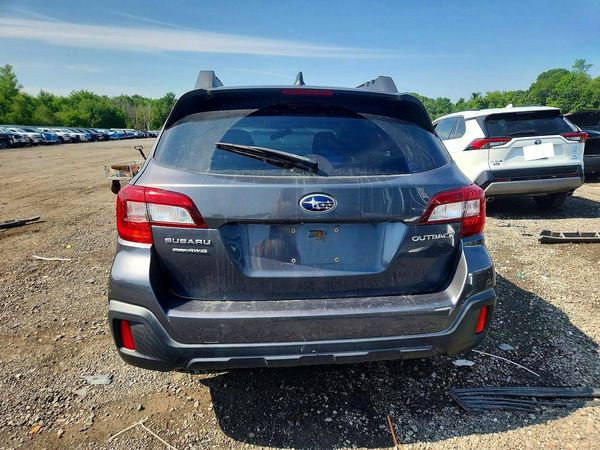 2018 SUBARU OUTBACK Premium