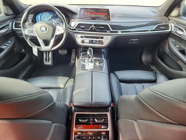 2019 BMW 740 xDrive