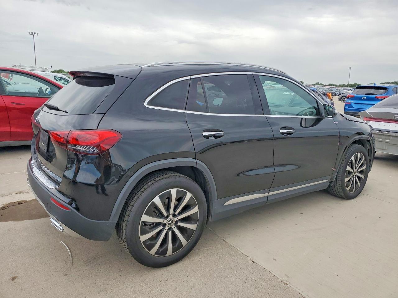 2021 MERCEDES-BENZ GLA GLA250