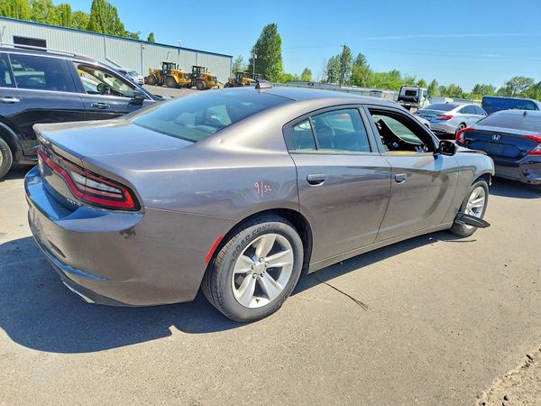 2017 DODGE CHARGER SXT