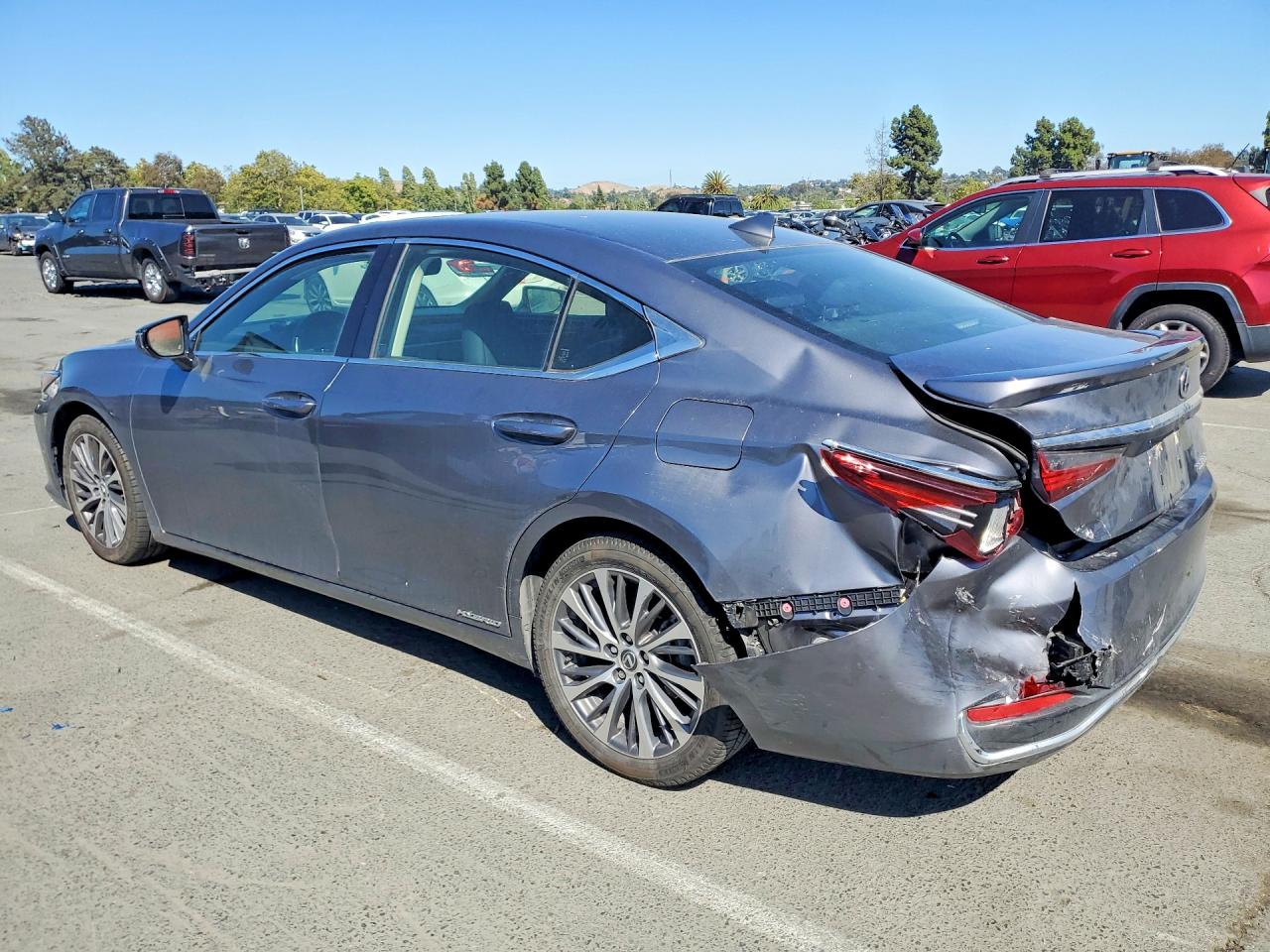 2019 LEXUS ES 300h