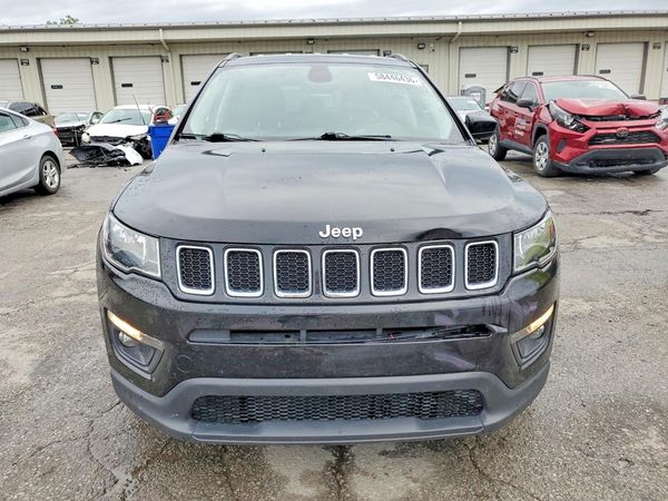 2018 JEEP COMPASS LATITUDE 4X2