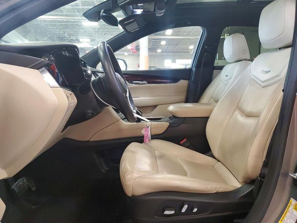 2018 CADILLAC XT5 Premium Luxury
