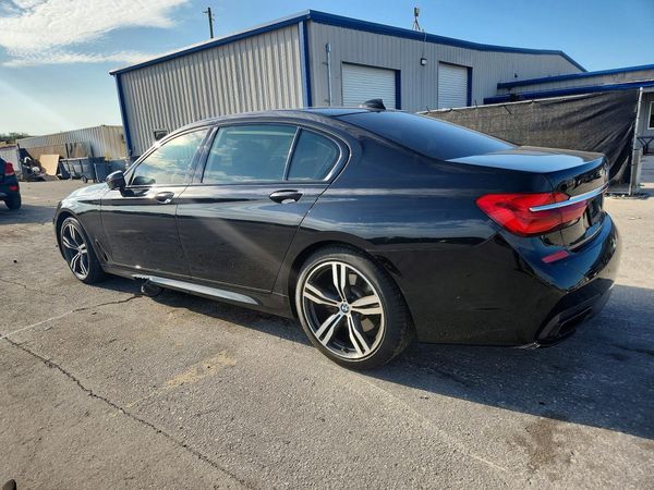 2018 BMW 740