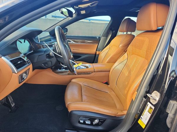2018 BMW 740