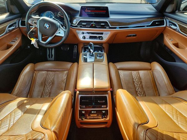2018 BMW 740
