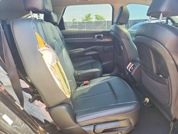 2025 KIA SORENTO EX; X-Line EX