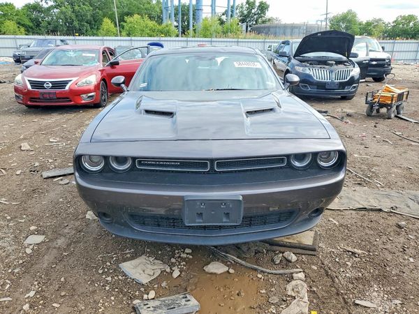 2016 DODGE CHALLENGER SXT