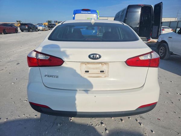 2016 KIA FORTE GL (Middle-Low Grade)