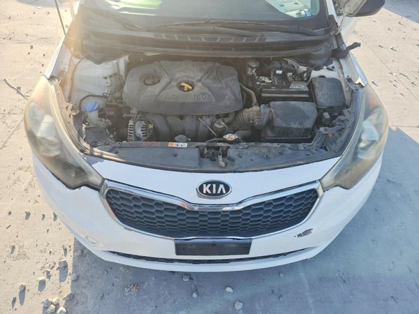 2016 KIA FORTE GL (Middle-Low Grade)