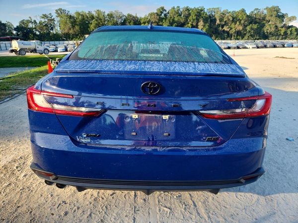 2025 TOYOTA CAMRY