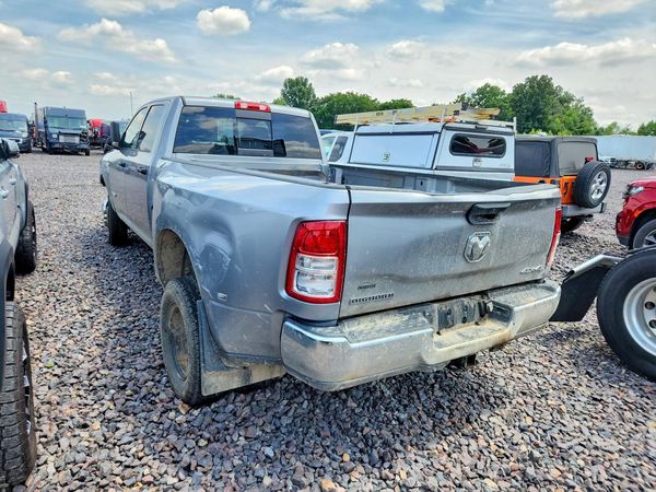 2022 RAM 3500 TRADESMAN CREW CAB 4X4
