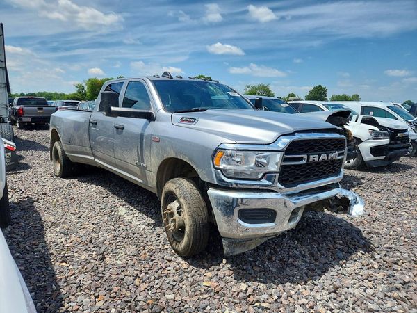 2022 RAM 3500 TRADESMAN CREW CAB 4X4