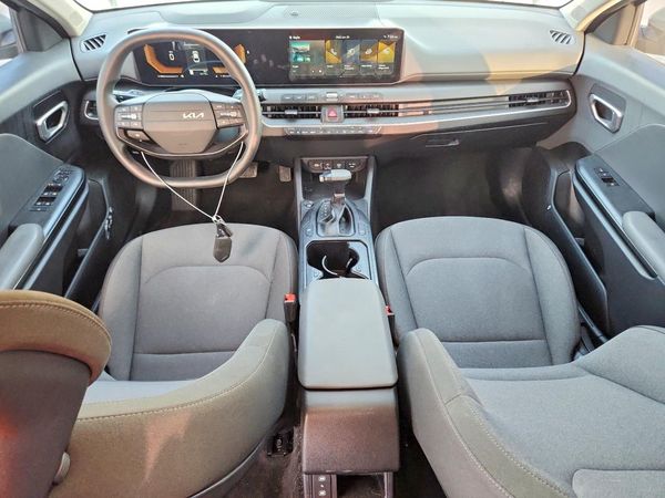 2025 KIA K4 LX, LXS
