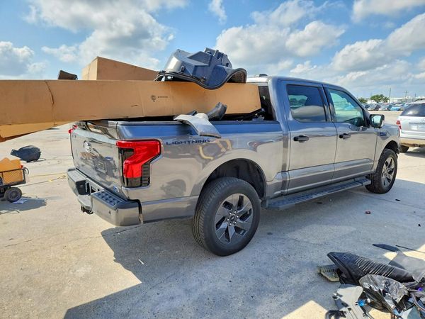 2024 FORD F150