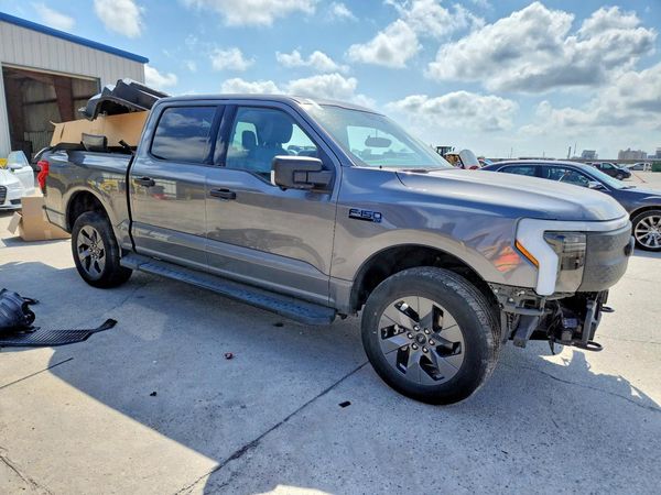 2024 FORD F150