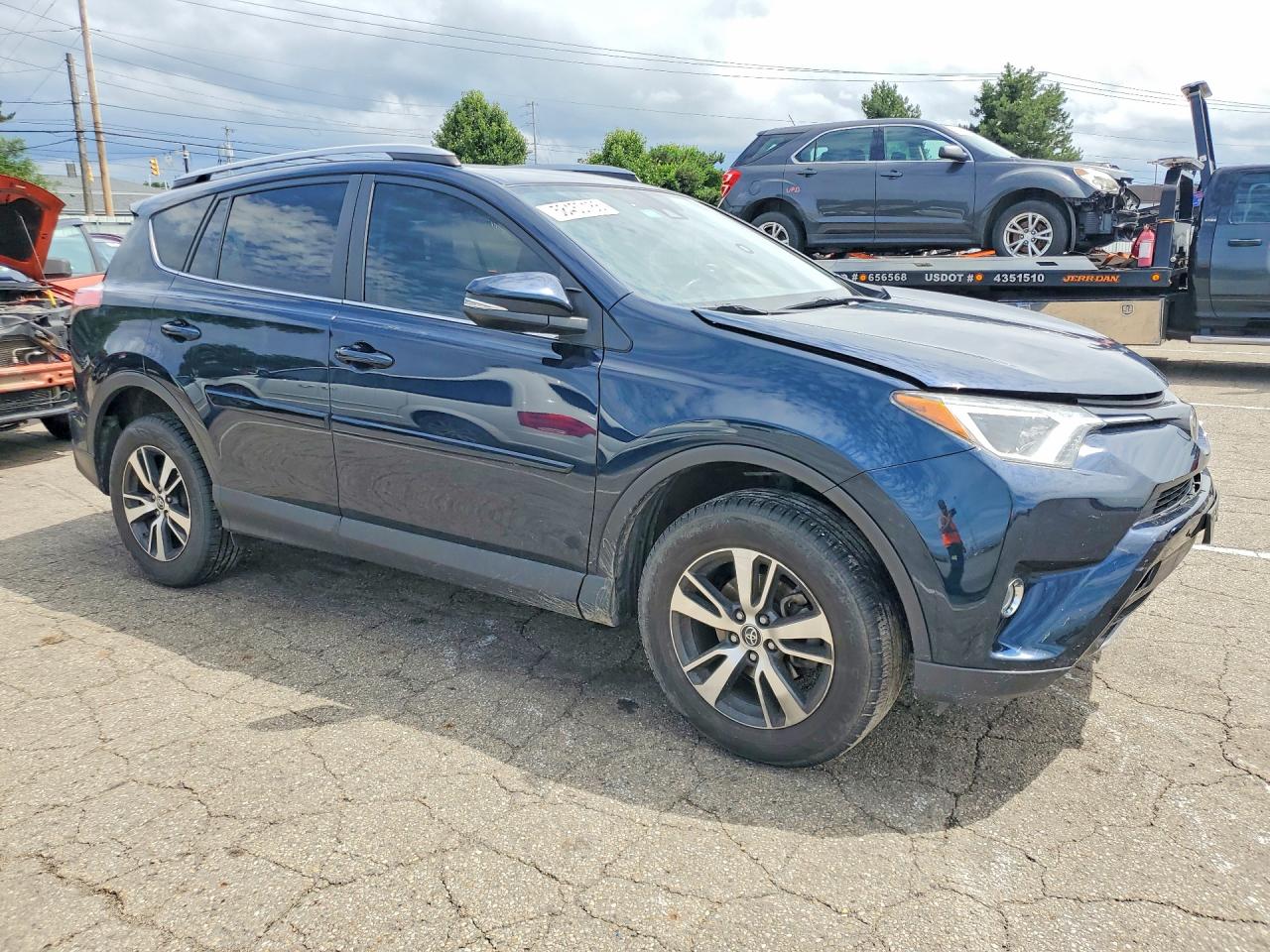 2018 TOYOTA RAV4 Adventure/XLE