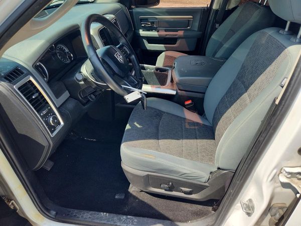 2017 RAM 1500 SLT