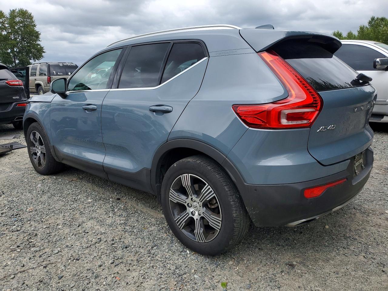 2020 VOLVO XC40 Inscription