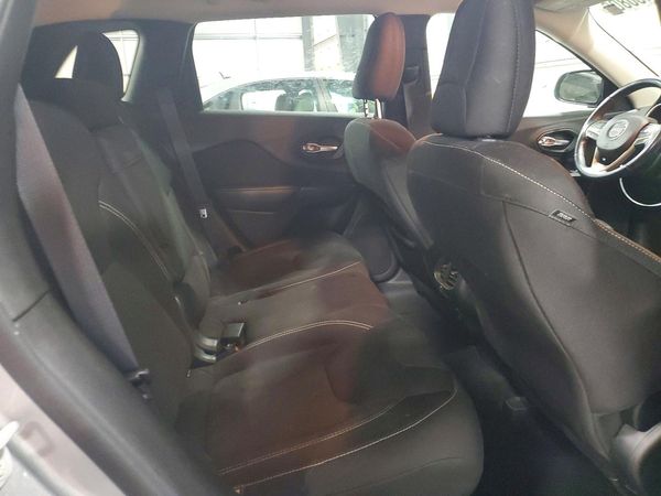 2015 JEEP CHEROKEE LATITUDE 4X4