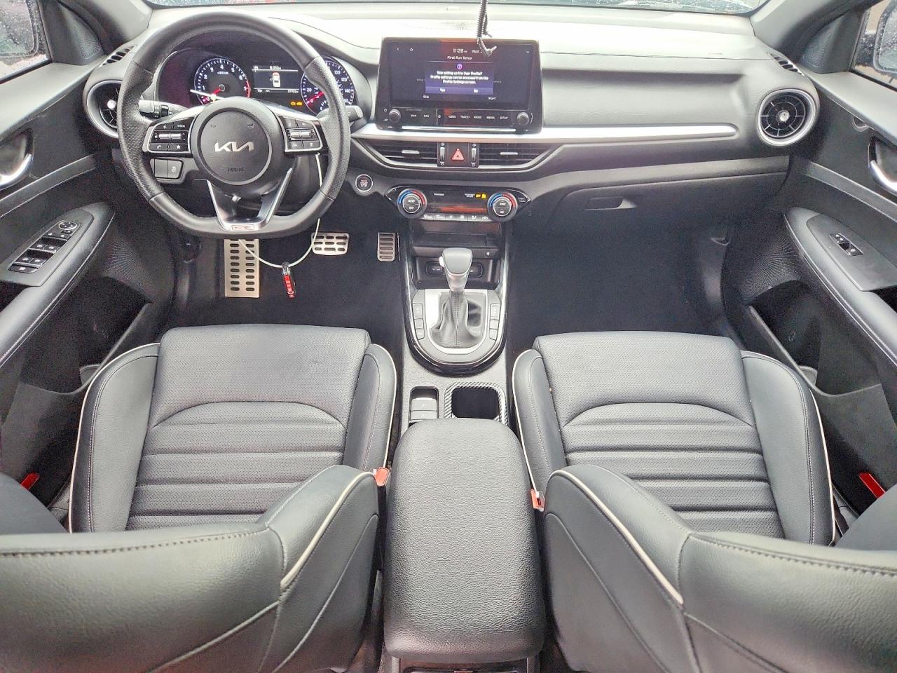 2023 KIA FORTE GT Line