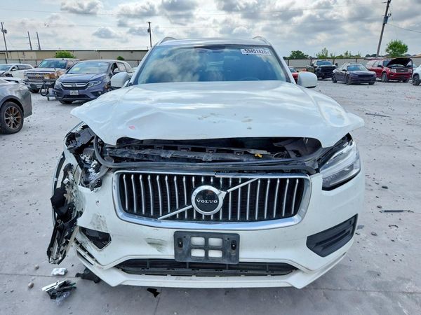 2020 VOLVO XC90