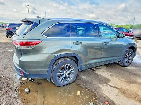 2016 TOYOTA HIGHLANDER