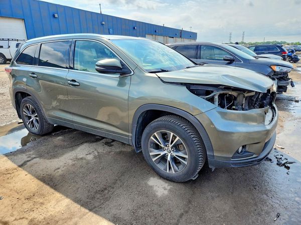 2016 TOYOTA HIGHLANDER