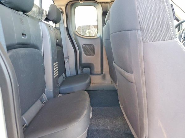 2025 NISSAN FRONTIER