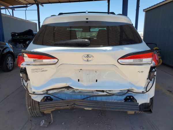 2024 TOYOTA COROLLA CROSS LE
